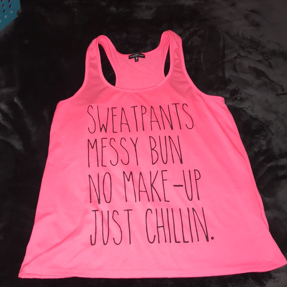 pink tank top